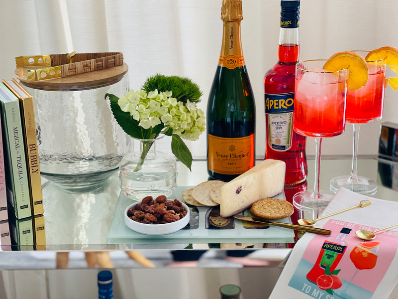 How to create a Gorgeous and Memorable Bar Cart for your next party!