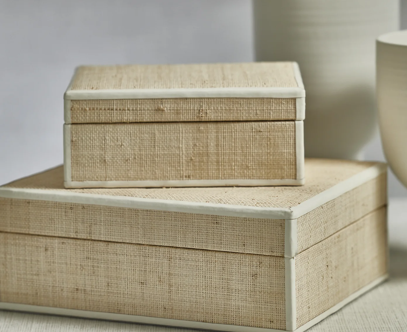 Natural Fiber Raffia Decorative Boxes with Leather Trim