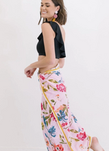 Load image into Gallery viewer, Tropical Floral Sarong
